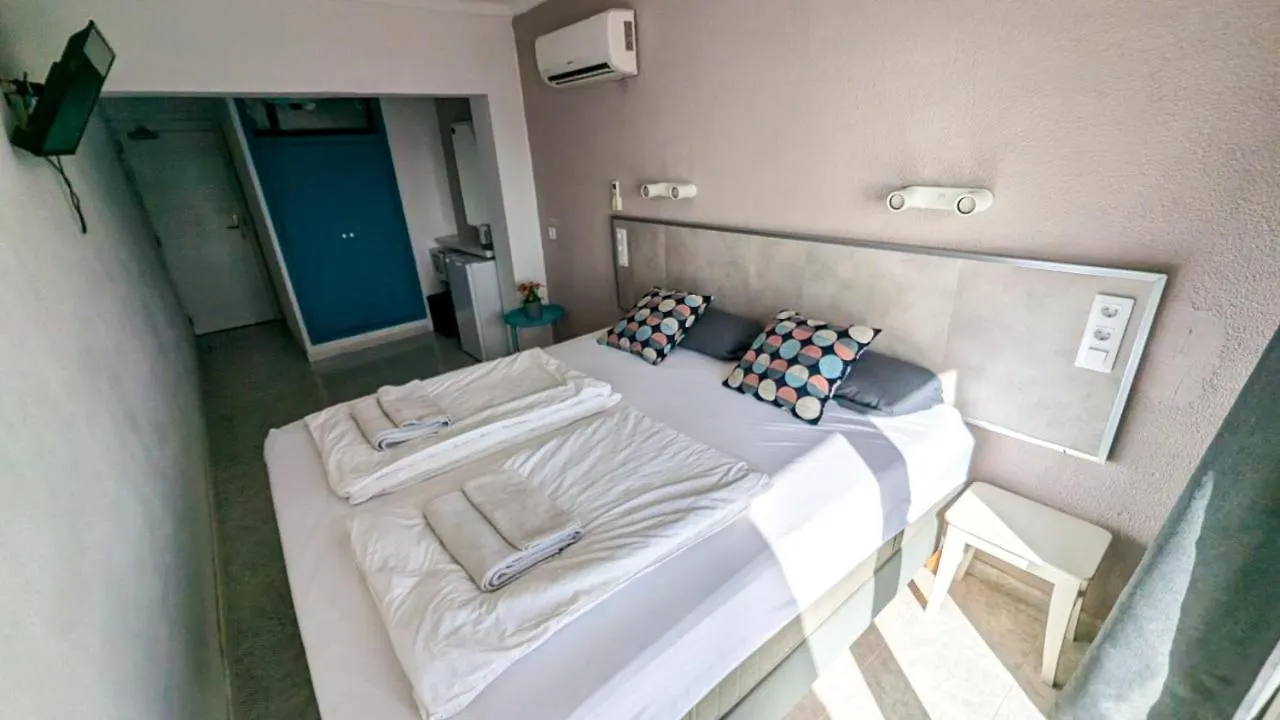 Amena Mar Hotel 사 코마 3*,