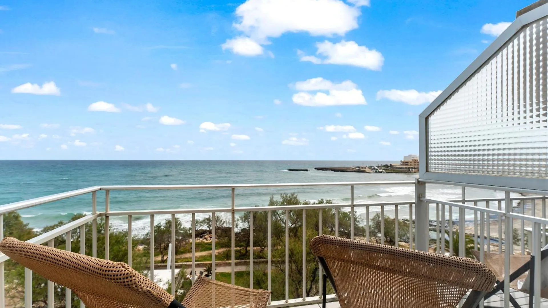 Amena Mar Hotel 사 코마 3*,